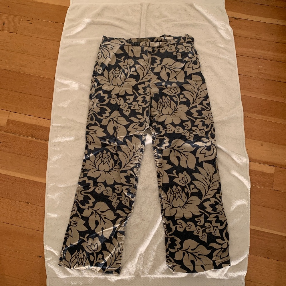 J Crew tropical cropped pants size 4.